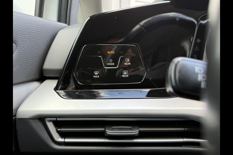 Volkswagen Golf 1.5 eTSI Style | Nieuw model | Camera | Draadloze lader | | Apple Carplay | DAB+