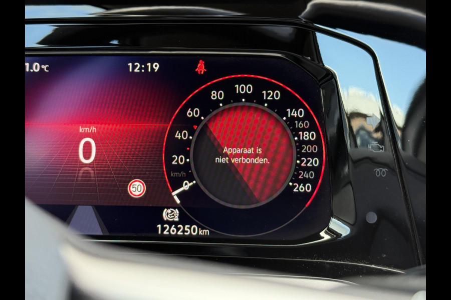 Volkswagen Golf 1.5 eTSI Style | Nieuw model | Camera | Draadloze lader | | Apple Carplay | DAB+