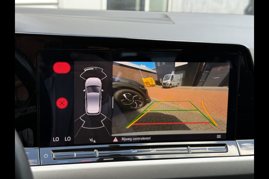 Volkswagen Golf 1.5 eTSI Style | Nieuw model | Camera | Draadloze lader | | Apple Carplay | DAB+