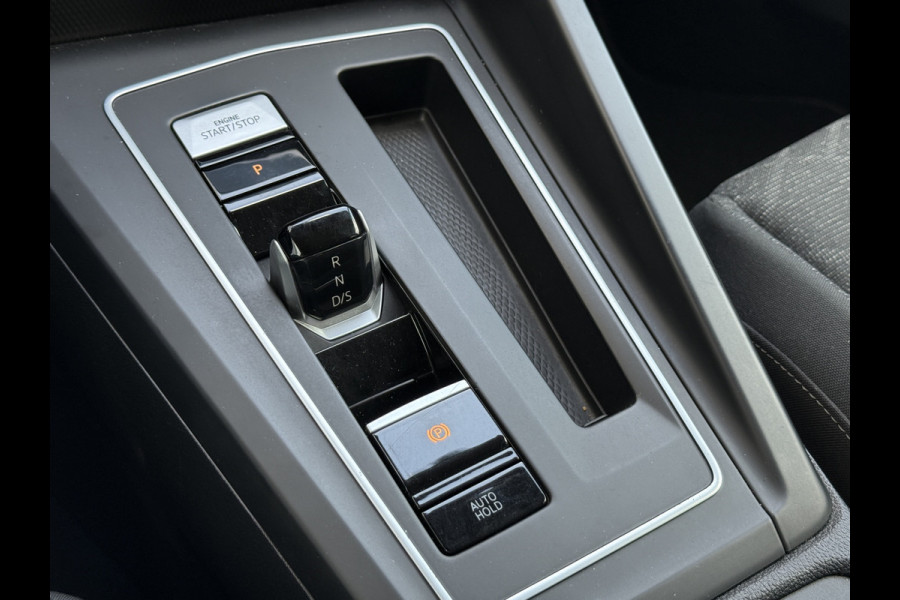 Volkswagen Golf 1.5 eTSI Style | Nieuw model | Camera | Draadloze lader | | Apple Carplay | DAB+