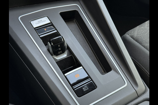 Volkswagen Golf 1.5 eTSI Style | Nieuw model | Camera | Draadloze lader | | Apple Carplay | DAB+