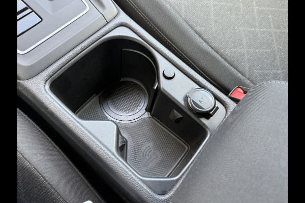 Volkswagen Golf 1.5 eTSI Style | Nieuw model | Camera | Draadloze lader | | Apple Carplay | DAB+