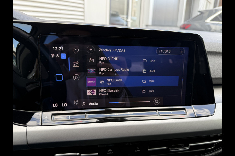 Volkswagen Golf 1.5 eTSI Style | Nieuw model | Camera | Draadloze lader | | Apple Carplay | DAB+