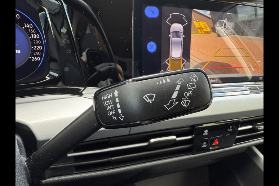 Volkswagen Golf 1.5 eTSI Style | Nieuw model | Camera | Draadloze lader | | Apple Carplay | DAB+