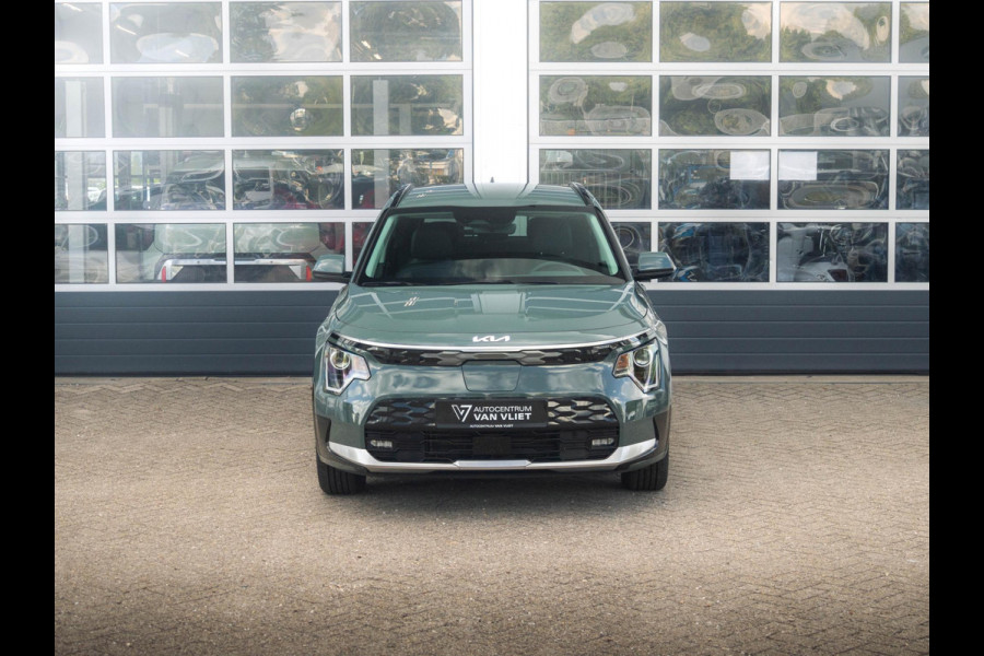 Kia Niro EV Light Advanced 64.8 kWh | Direct leverbaar | Stoel&Stuur Verwarming l Privacy glas l PDC | Camera | Privatelease vanaf € 609,00