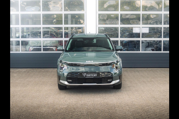 Kia Niro EV Light Advanced 64.8 kWh | Direct leverbaar | Stoel&Stuur Verwarming l Privacy glas l PDC | Camera | Privatelease vanaf € 609,00