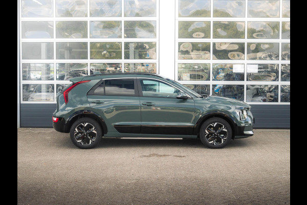 Kia Niro EV Light Advanced 64.8 kWh | Direct leverbaar | Stoel&Stuur Verwarming l Privacy glas l PDC | Camera | Privatelease vanaf € 609,00