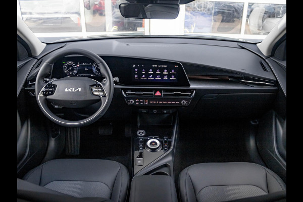 Kia Niro EV Light Advanced 64.8 kWh | Direct leverbaar | Stoel&Stuur Verwarming l Privacy glas l PDC | Camera | Privatelease vanaf € 609,00