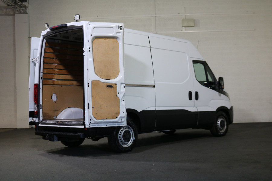 Iveco Daily 35S14 L2 H2 Airco 3.5T Trekhaak