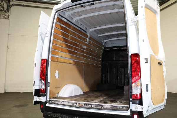 Iveco Daily 35S14 L2 H2 Airco 3.5T Trekhaak