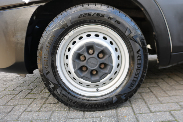Iveco Daily 35S14 L2 H2 Airco 3.5T Trekhaak