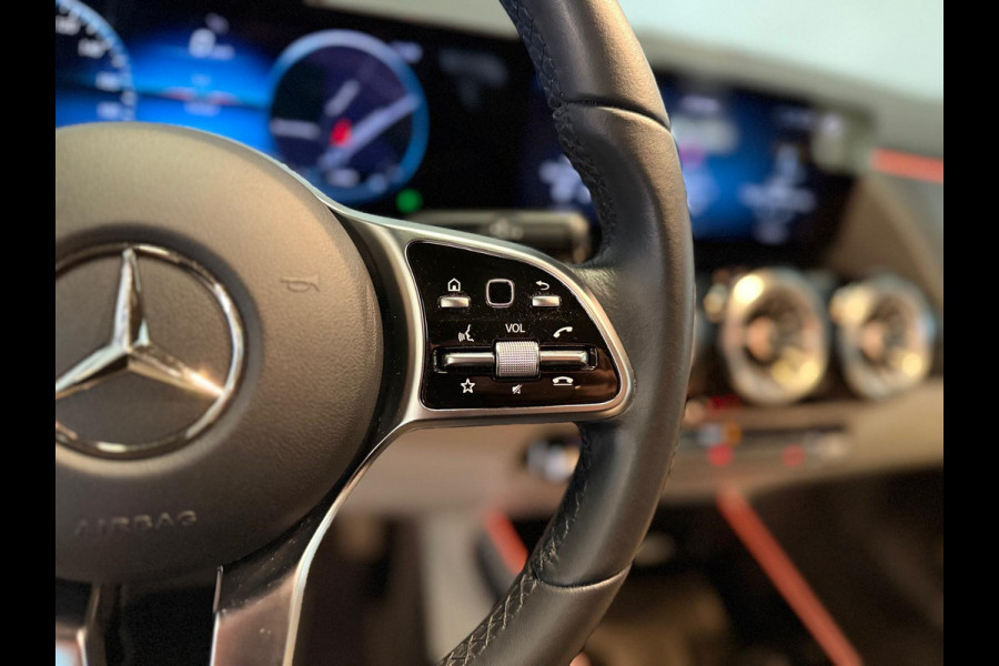 Mercedes-Benz EQA 250 Business Solution Luxury 67 kWh-SOH 98%-MEMORY-PANORAMA-TREKHAAK-
