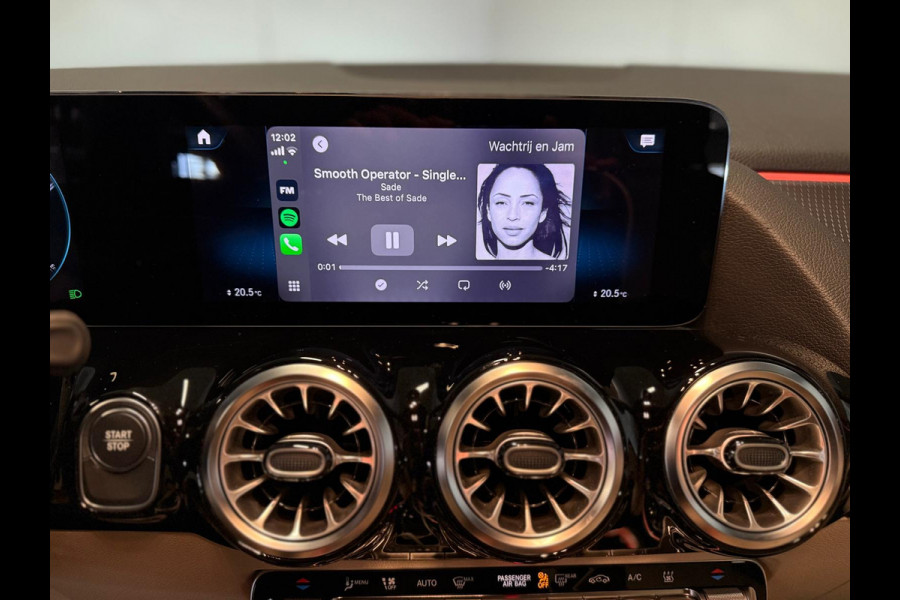 Mercedes-Benz EQA 250 Business Solution Luxury 67 kWh-SOH 98%-MEMORY-PANORAMA-TREKHAAK-
