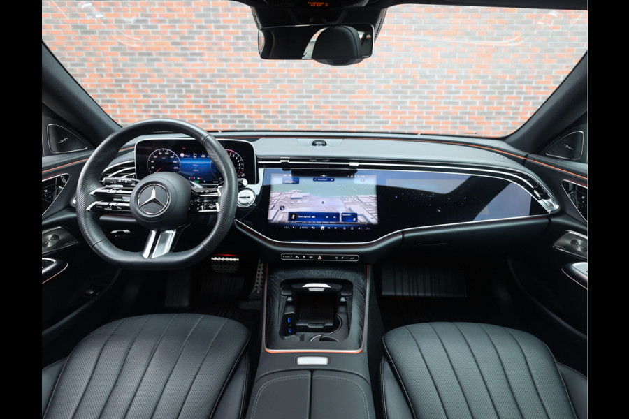 Mercedes-Benz E-Klasse Estate 300e | Pas. Display - Pano - Trekhaak - Burmester
