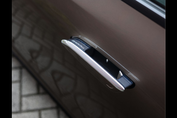 Mercedes-Benz E-Klasse Estate 300e | Pas. Display - Pano - Trekhaak - Burmester