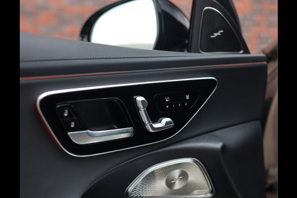 Mercedes-Benz E-Klasse Estate 300e | Pas. Display - Pano - Trekhaak - Burmester