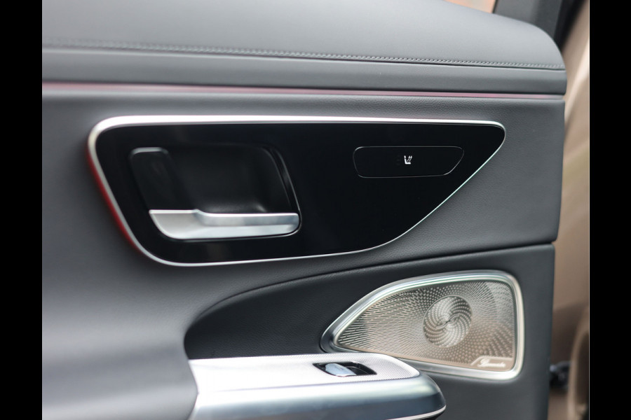 Mercedes-Benz E-Klasse Estate 300e | Pas. Display - Pano - Trekhaak - Burmester