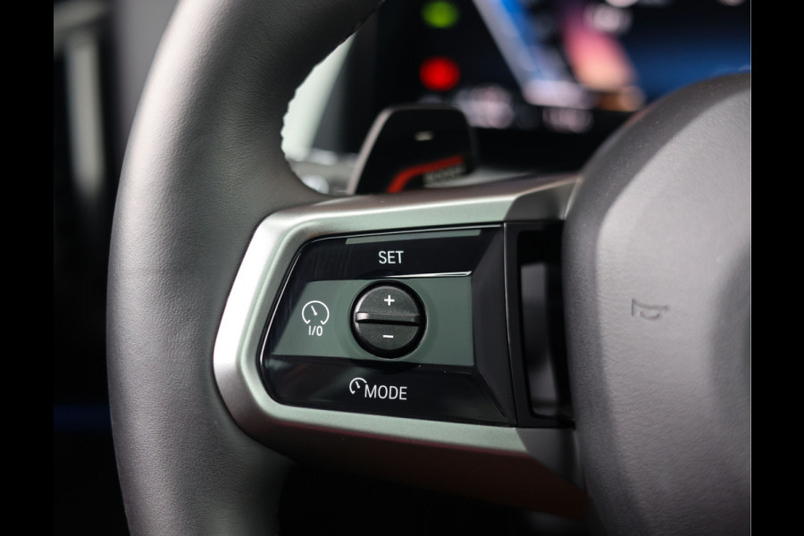 BMW X3 30e xDrive | Pano - HUD - Trekhaak - H&K