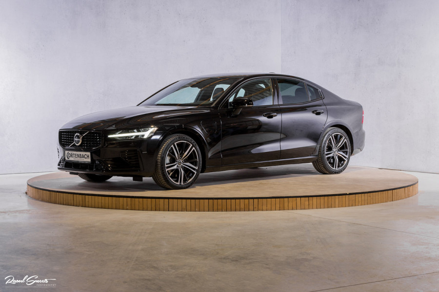 Volvo S60 2.0 Recharge T6 AWD Plus Dark | Long range | Adaptieve cruise | Memory | Nederlandse auto