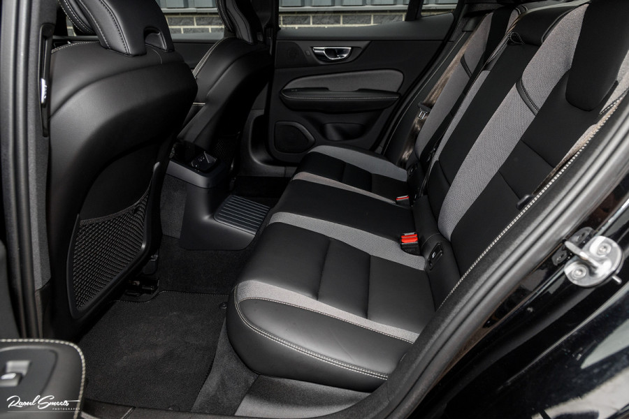 Volvo S60 2.0 Recharge T6 AWD Plus Dark | Long range | Adaptieve cruise | Memory | Nederlandse auto