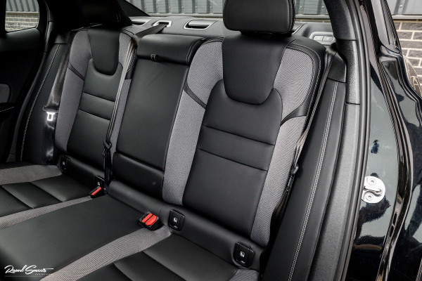 Volvo S60 2.0 Recharge T6 AWD Plus Dark | Long range | Adaptieve cruise | Memory | Nederlandse auto