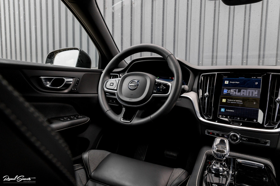 Volvo S60 2.0 Recharge T6 AWD Plus Dark | Long range | Adaptieve cruise | Memory | Nederlandse auto