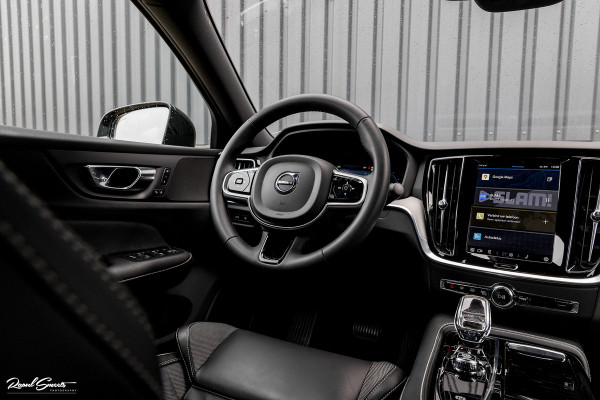 Volvo S60 2.0 Recharge T6 AWD Plus Dark | Long range | Adaptieve cruise | Memory | Nederlandse auto
