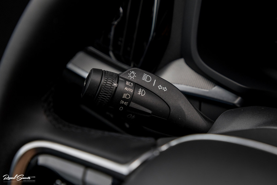 Volvo S60 2.0 Recharge T6 AWD Plus Dark | Long range | Adaptieve cruise | Memory | Nederlandse auto