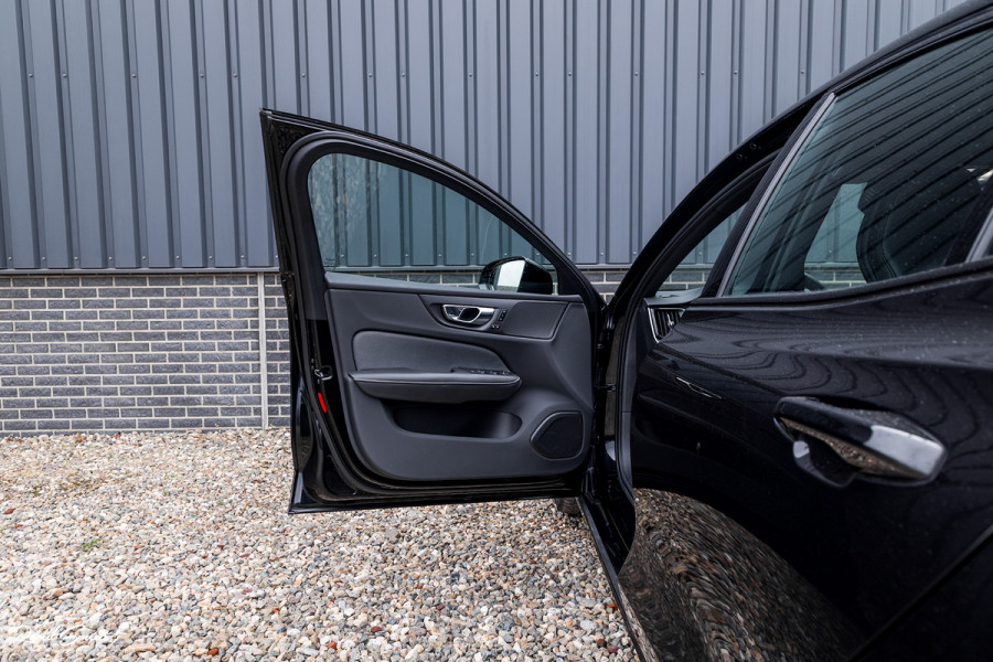 Volvo S60 2.0 Recharge T6 AWD Plus Dark | Long range | Adaptieve cruise | Memory | Nederlandse auto