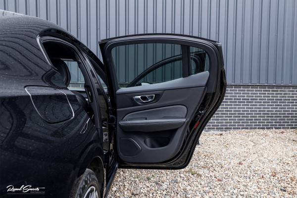 Volvo S60 2.0 Recharge T6 AWD Plus Dark | Long range | Adaptieve cruise | Memory | Nederlandse auto