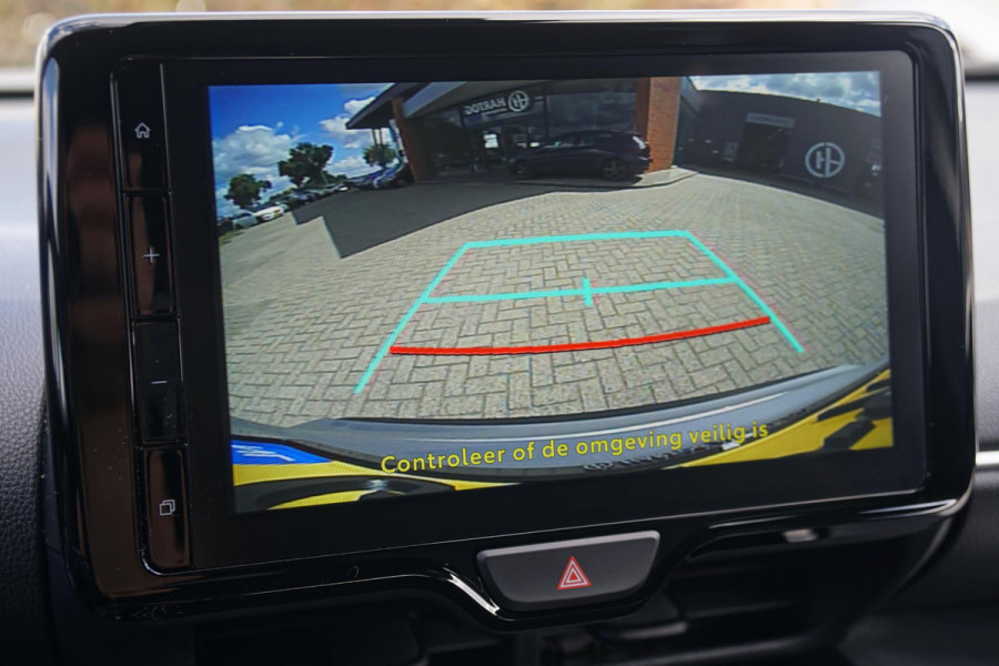 Toyota Yaris Cross 1.5 Hybrid Dynamic + Comfort Pack / TOYOTA GARANTIE / DODEHOEK / STUURVERWARMING
