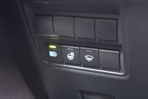 Toyota Yaris Cross 1.5 Hybrid Dynamic + Comfort Pack / TOYOTA GARANTIE / DODEHOEK / STUURVERWARMING