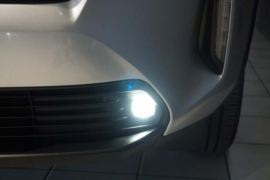 Toyota Yaris Cross 1.5 Hybrid Dynamic + Comfort Pack / TOYOTA GARANTIE / DODEHOEK / STUURVERWARMING