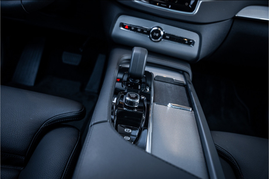 Volvo XC90 2.0 T8 Recharge AWD Ultra Dark - Panorama | H&K | Memory | 360 Camera | Keyless