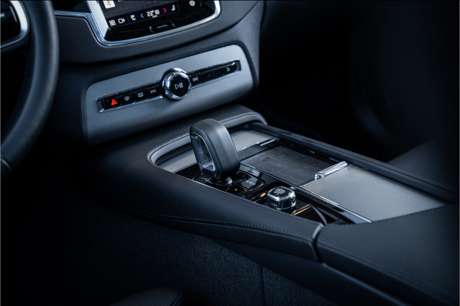 Volvo XC90 2.0 T8 Recharge AWD Ultra Dark - Panorama | H&K | Memory | 360 Camera | Keyless