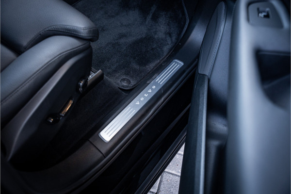 Volvo XC90 2.0 T8 Recharge AWD Ultra Dark - Panorama | H&K | Memory | 360 Camera | Keyless
