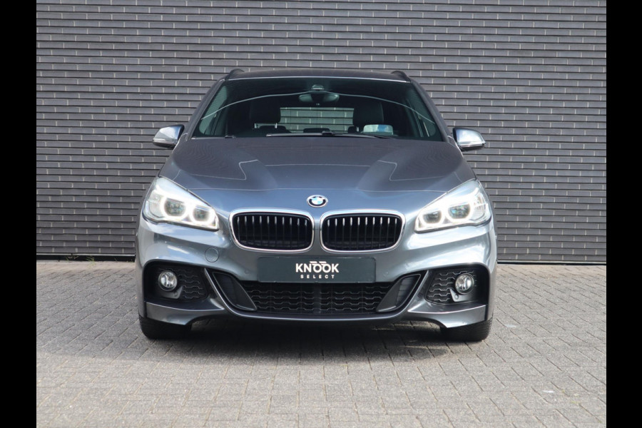 BMW 2 Serie Active Tourer 218i Centennial High Executive | Head-Up | Leder | Stoelverwarming |
