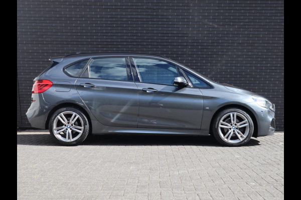 BMW 2 Serie Active Tourer 218i Centennial High Executive | Head-Up | Leder | Stoelverwarming |