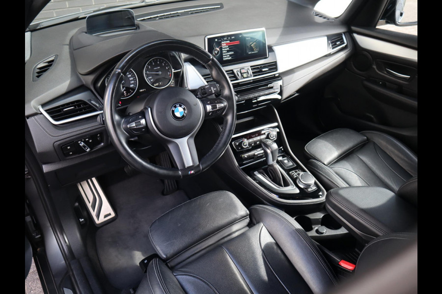 BMW 2 Serie Active Tourer 218i Centennial High Executive | Head-Up | Leder | Stoelverwarming |