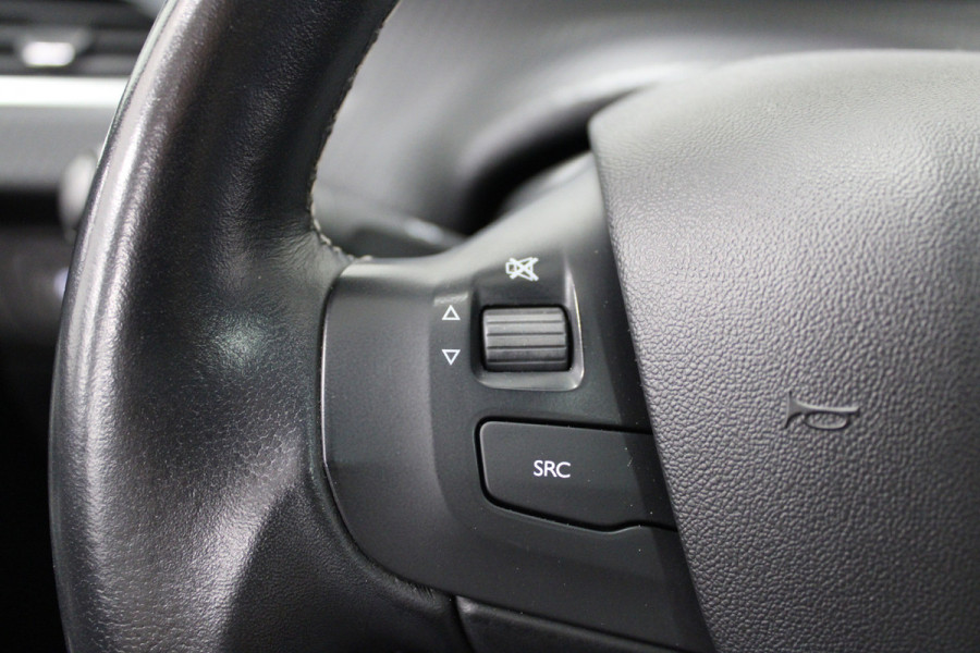 Peugeot 2008 1.2 PureTech Allure Pano|Camera|Stoelverw.