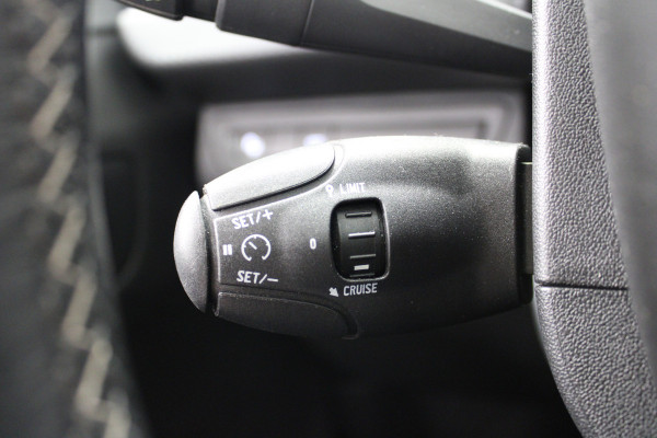 Peugeot 2008 1.2 PureTech Allure Pano|Camera|Stoelverw.