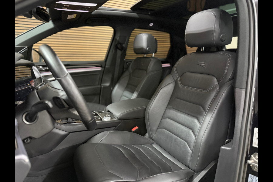 Volkswagen Touareg 3.0 TSi eHybrid R-Line 4MOTION Pano I Leder | Led Matrix | 21" | Bomvol !!