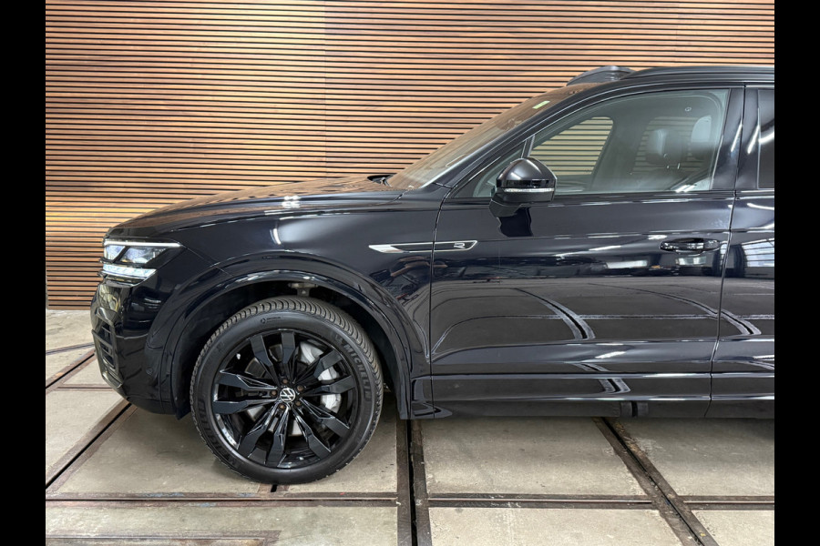 Volkswagen Touareg 3.0 TSi eHybrid R-Line 4MOTION Pano I Leder | Led Matrix | 21" | Bomvol !!
