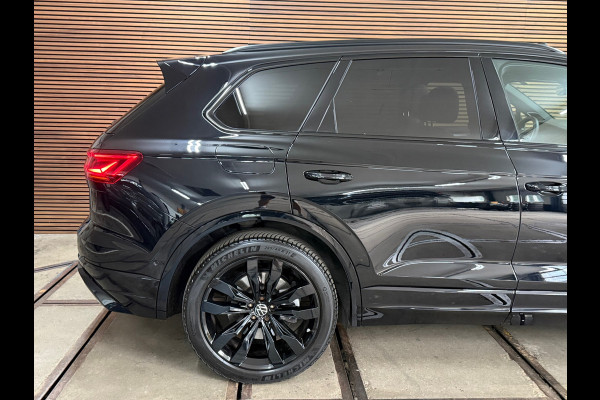 Volkswagen Touareg 3.0 TSi eHybrid R-Line 4MOTION Pano I Leder | Led Matrix | 21" | Bomvol !!