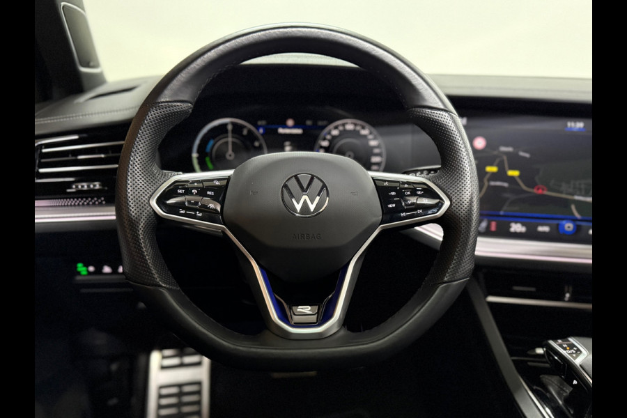 Volkswagen Touareg 3.0 TSi eHybrid R-Line 4MOTION Pano I Leder | Led Matrix | 21" | Bomvol !!