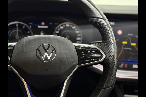 Volkswagen Touareg 3.0 TSi eHybrid R-Line 4MOTION Pano I Leder | Led Matrix | 21" | Bomvol !!