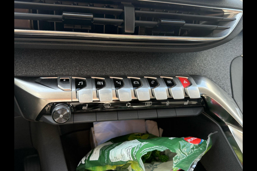 Peugeot 3008 1.6 HYbrid 225 Allure Pack Business 200pk PHEV | Elektrische Achterklep | Stoelverwarming | Dodehoeksensoren