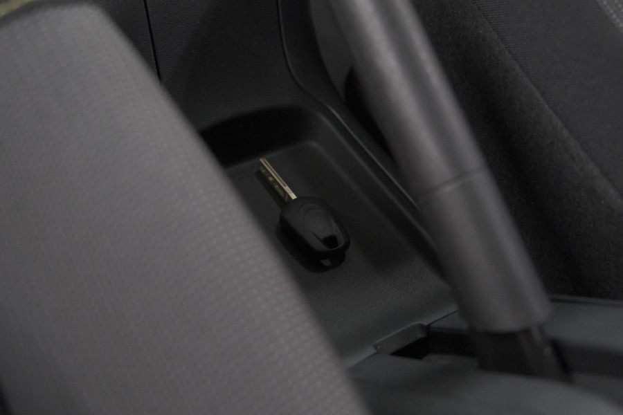 Citroën C3 PureTech 82 Feel Edition | Allseason Banden | Climate Control | Apple Carplay | Parkeersensoren
