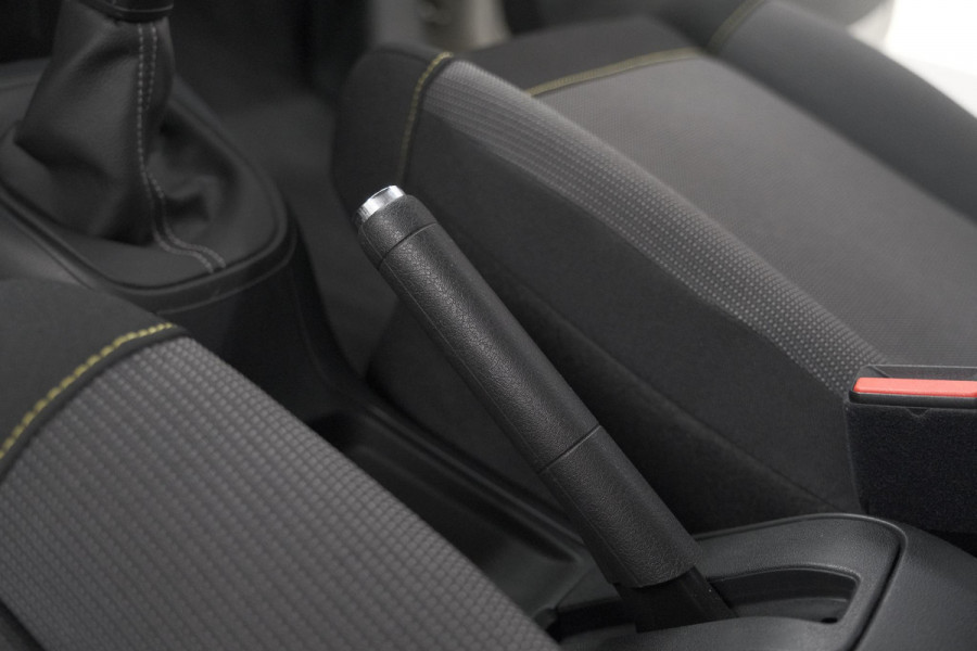 Citroën C3 PureTech 82 Feel Edition | Allseason Banden | Climate Control | Apple Carplay | Parkeersensoren