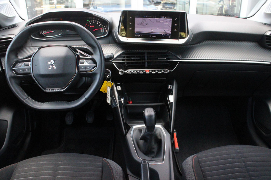 Peugeot 208 1.2 75PK ACTIVE PACK | AFNEEMBARE TREKHAAK | NAVIGATIE | APPLE CARPLAY/ANDROID AUTO | PARKEERSENSOREN ACHTER | DAB+ RADIO | AIRCO | CRUISE CONTROL | LICHTMETALEN VELGEN 16" |